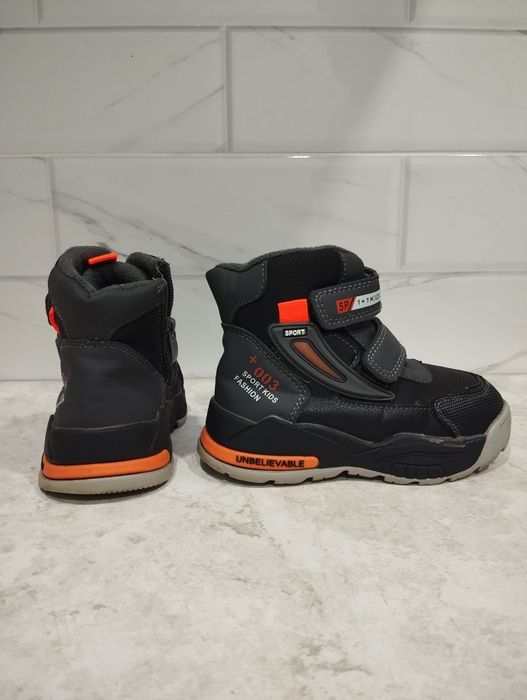 Продам ботинки осень