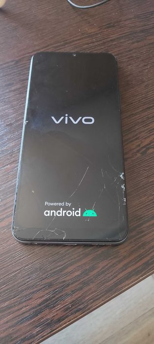 Продам телефон Vivo Y-53s