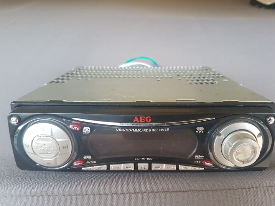 Radio  Cd Mp3 port Usb si Card