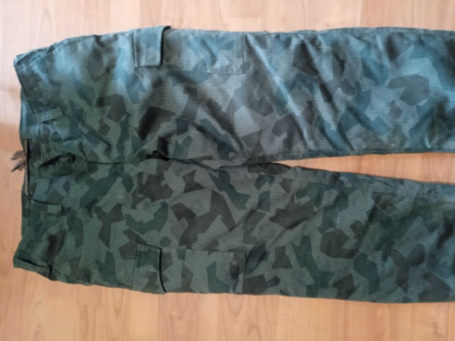 камуфлажен панталон
