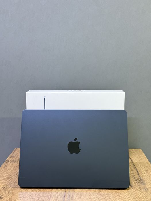 MacBook Air M2 8/256 GB 13’ | Mobile Zone