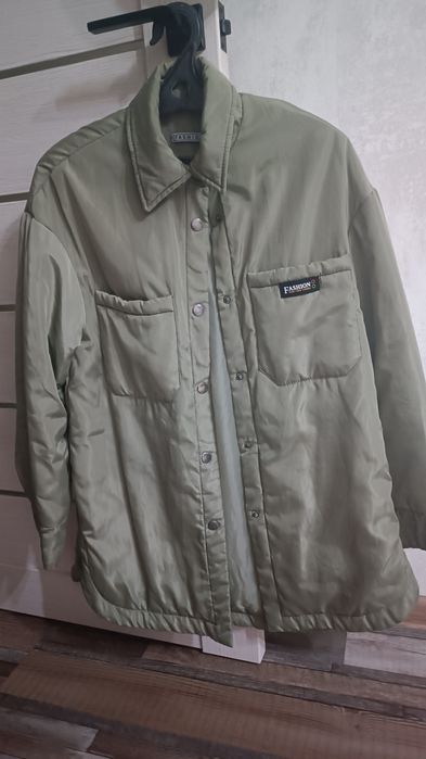 Продам куртку в виде рубашки.