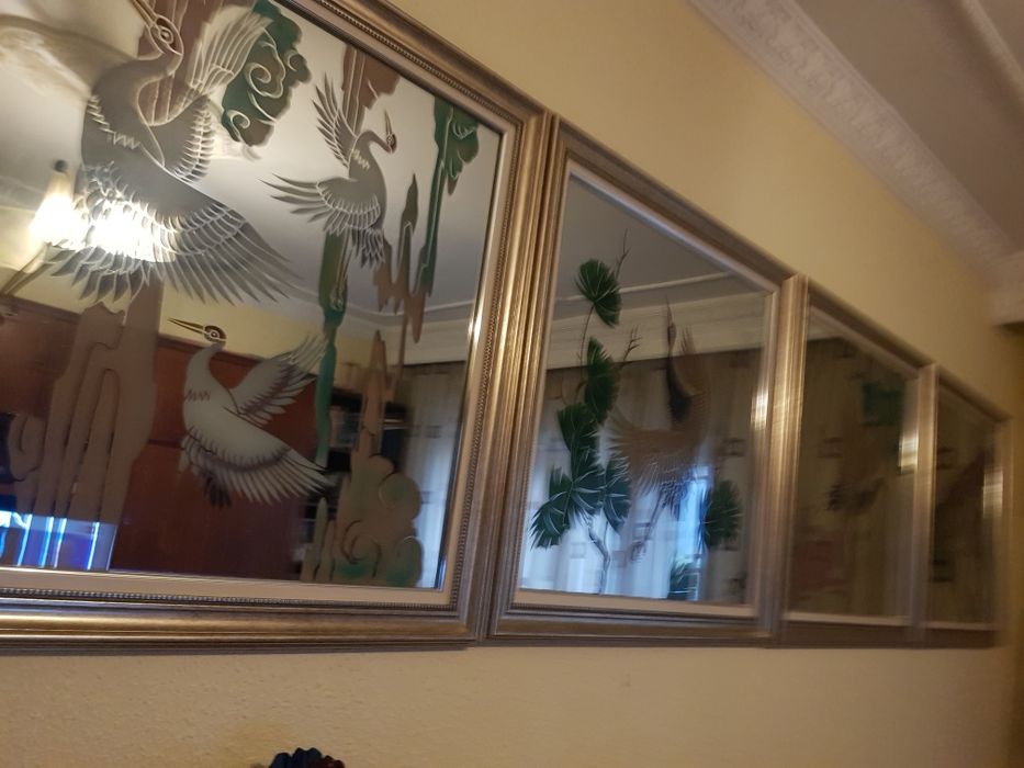 Tablouri picturi pe oglinda. Set de patru tablouri pe oglinda. Deosebi
