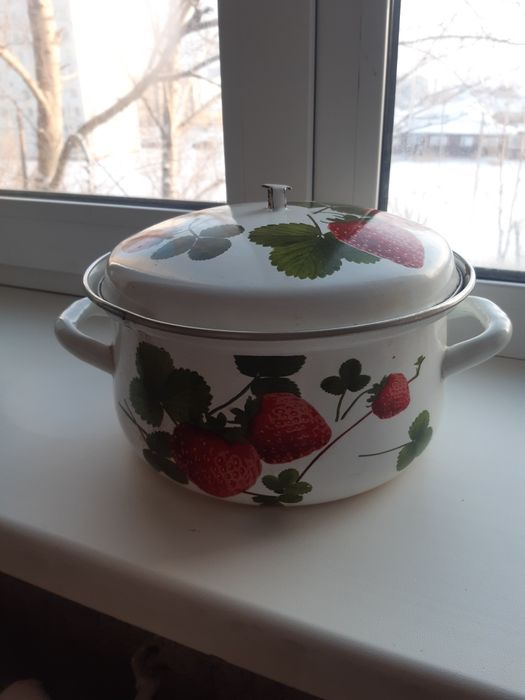 Продам Кастрюлю //