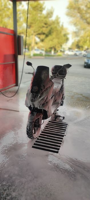 скутер почти новый продам