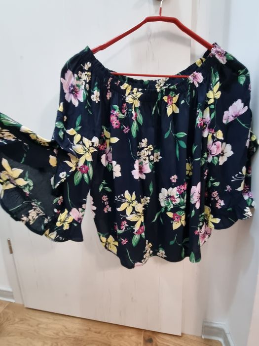 Bluza dama Bershka, marimea S,