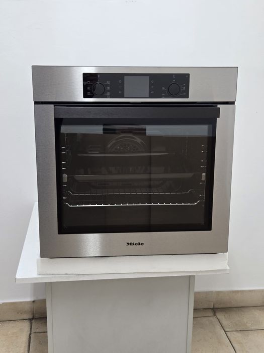Miele/Миеле/ Нова фурна за вграждане