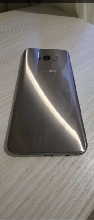 samsung s8 сотилади