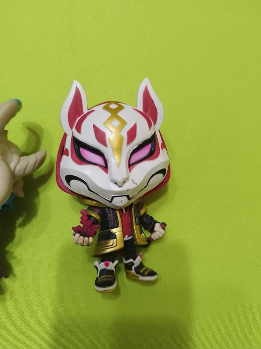 Продавам фигурки на Фънки Pop