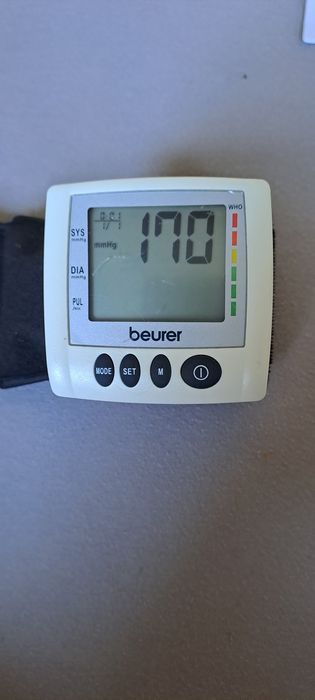 Апарат за измерване на кръвно Beurer BC30