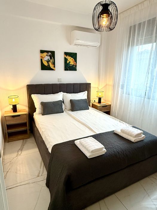 Почивка в апартамент с басейн , Паралиа Офринио