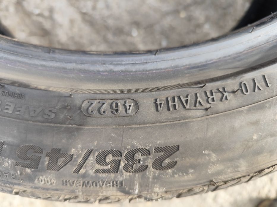 Anvelope 235 45 r18 vara kumho