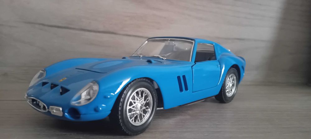 Mercedes, BMW, Dodge Charger, Porsche 1:24 , 1:32 Bburago, Mini Auto, KLT