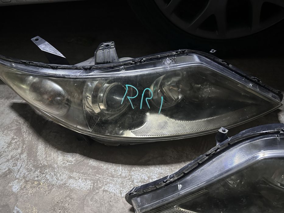 Фары Honda Elysion