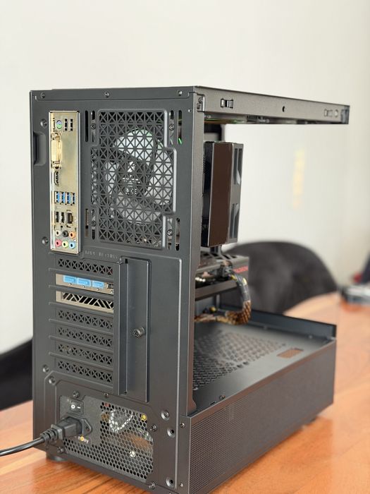 Pc Gaming Ryzen 5600- RX 7600(RTX 4060)-16Gb ram