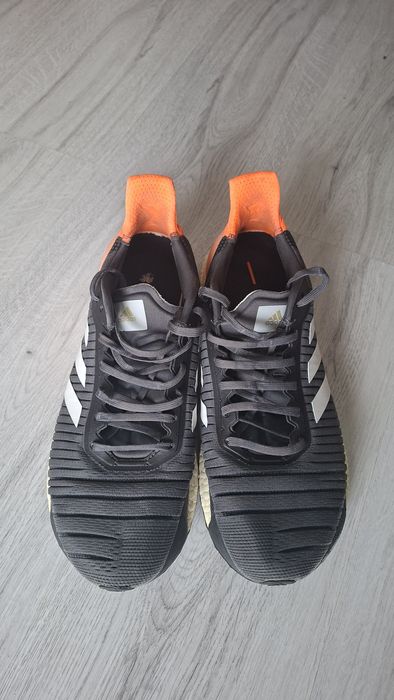 Pantofi sport adidași