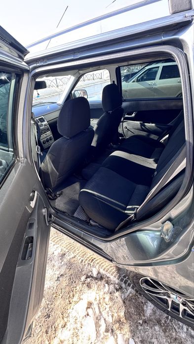 Лада приора универсал