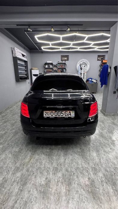 Lada granta avtamat sotiladi !
