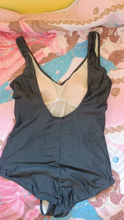 Продавам  цели Бански