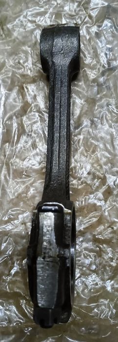 Шатун ЗИЛ - 130.