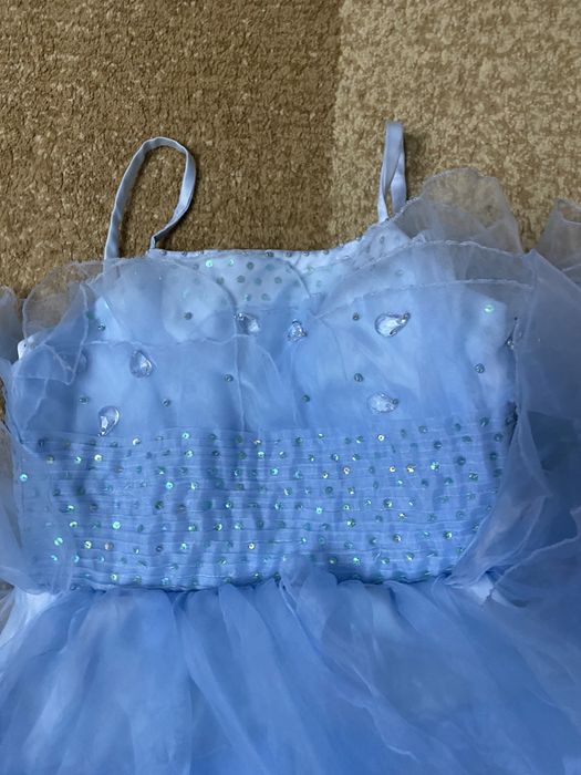 Платье нарядное, детское 7-9 лет