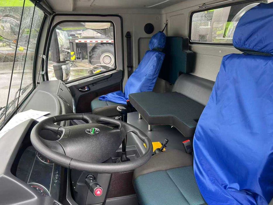 Автокран 25 тонна Zoomlion ZTC251H
