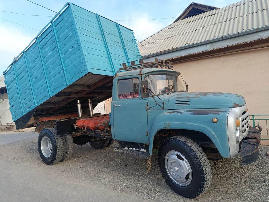 Zil 130 sotiladi yili 1991 .ontaradi.furgoʻn dokument