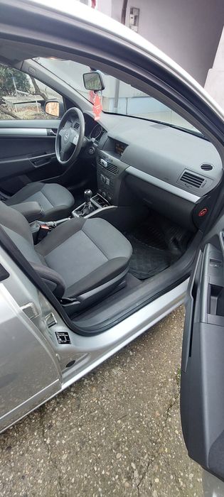 Opel astra H 1,7 cdti