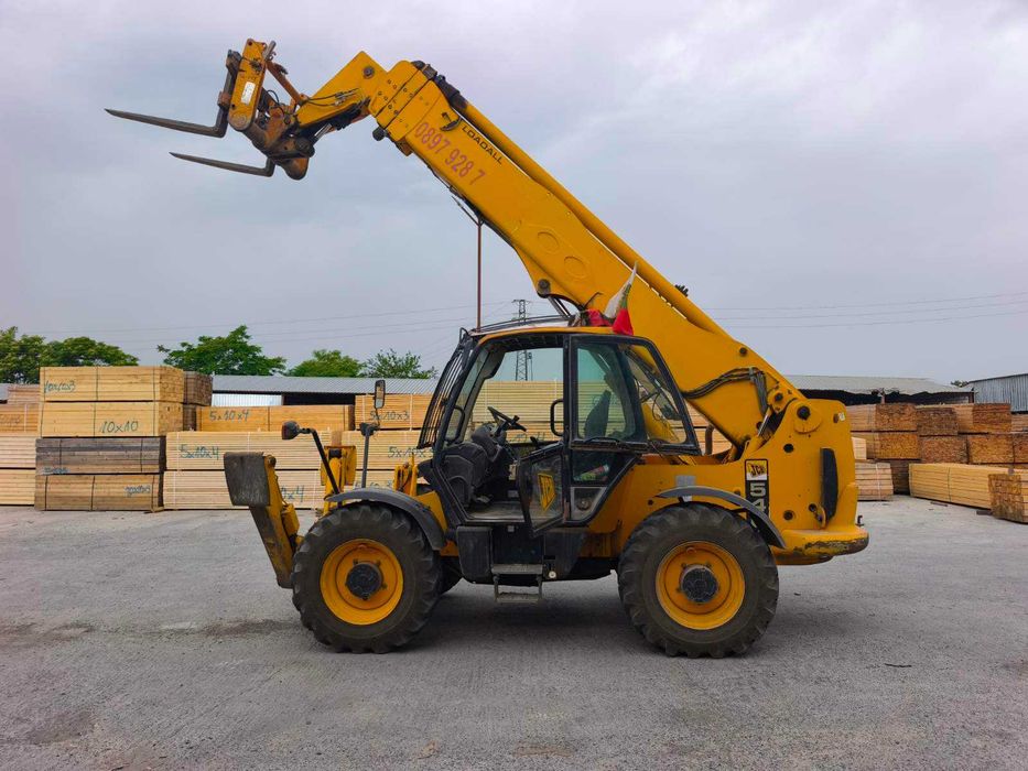 Телескопичен товарач JCB – 2008 г., 17 м стрела