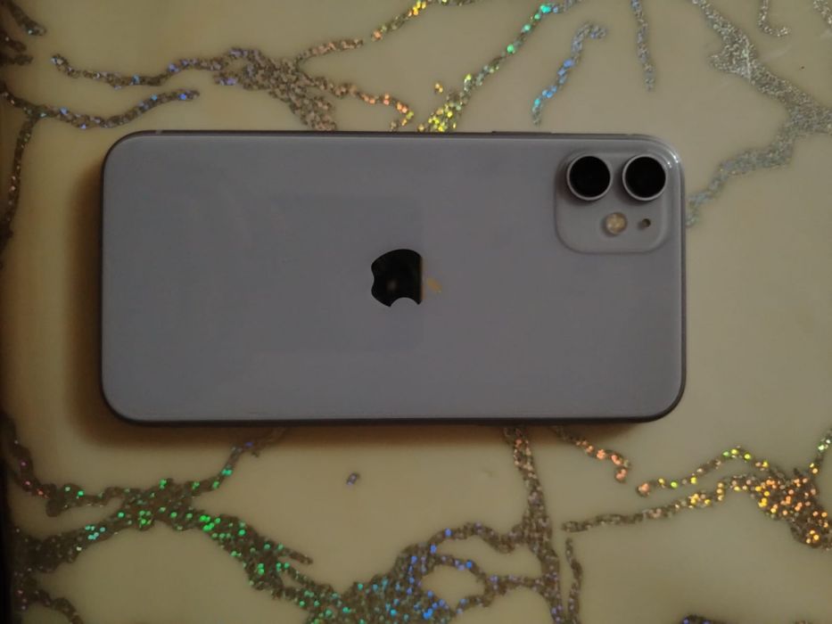 iPhone 11 128Gb в идеал состоянии