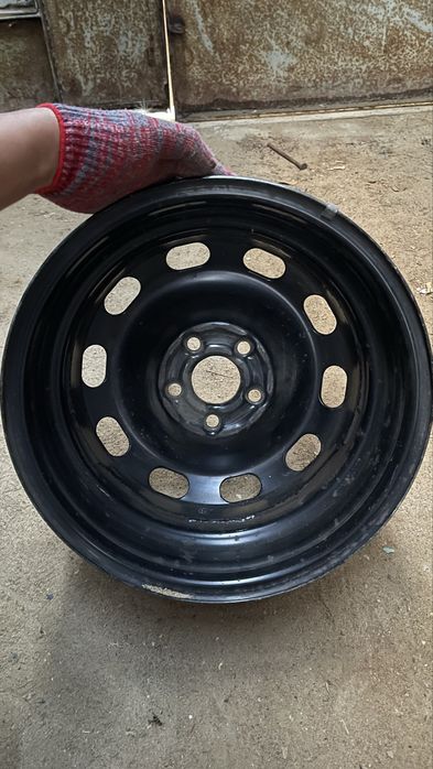 Черные диски R15 185/65