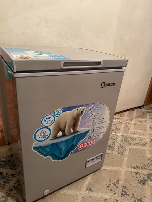 Продам морозильник Rebus