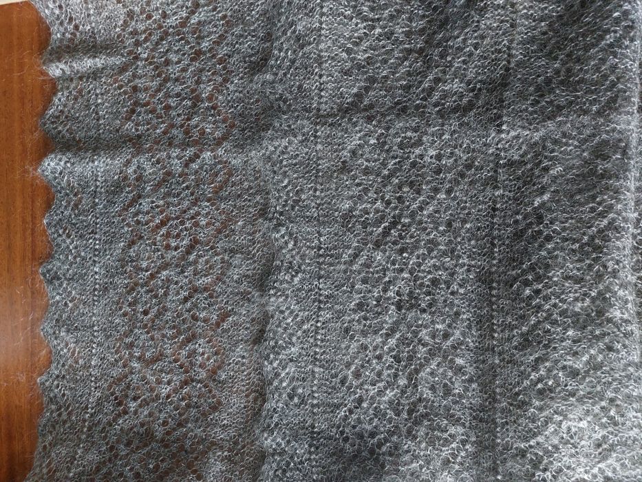 Продам шаль из ангорки