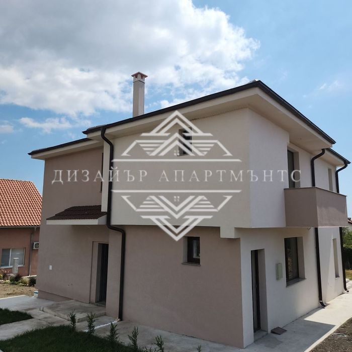 Къща в Бургас, област-с.Лъка площ 240 цена 328800