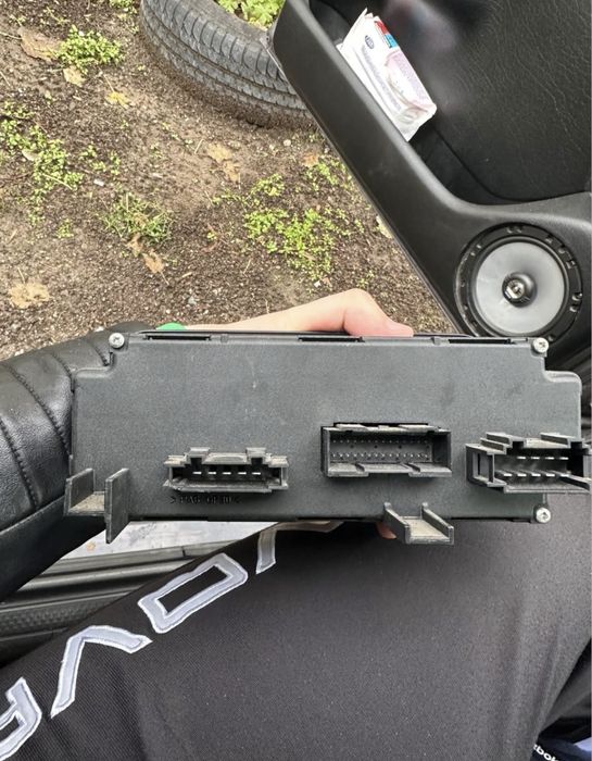 Управление с панел климатроник голф 3