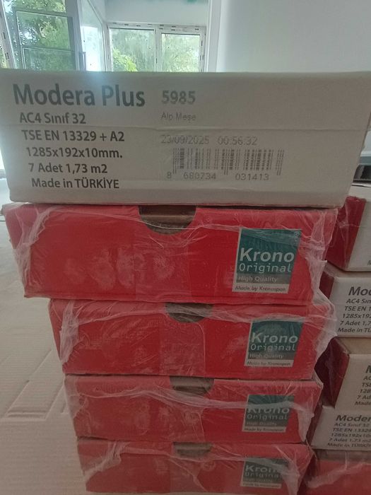 Продавам ламинат Kronospa KRONO ORIGINAL MODERA PLUS ДЪБ ШЕРУУД 5985, 10.00 мм, 32/AC4