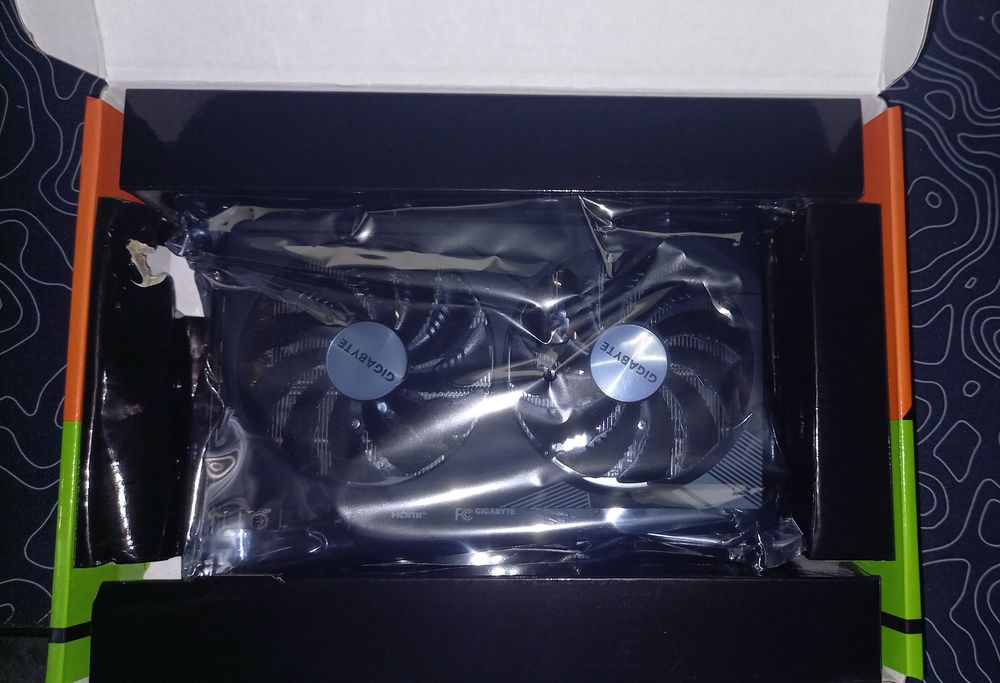 Продам rtx 3060 (12 гигабайт)