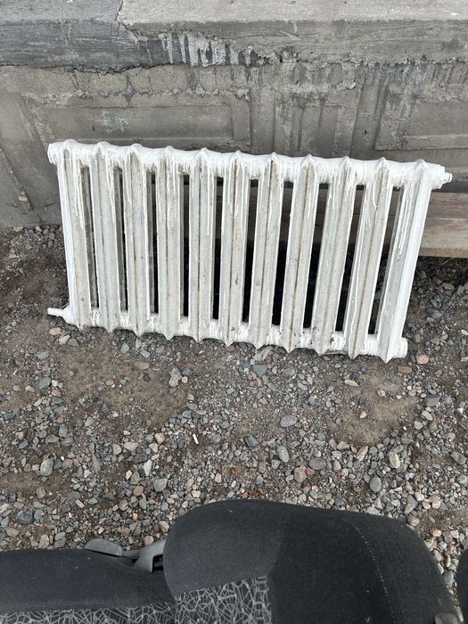 Батарея чугунная
