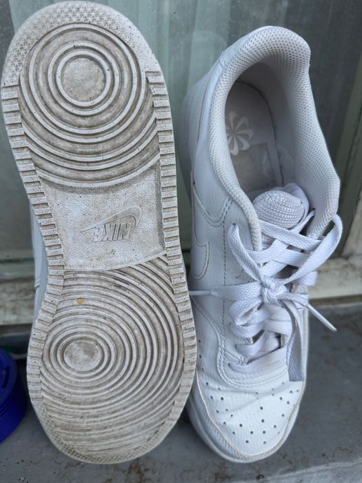 Маратонки Nike white court 43