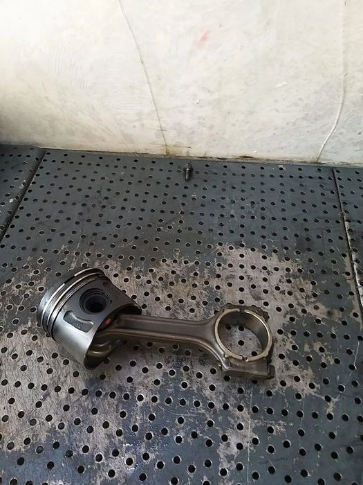 Piston cu biela 1.3 d lancia musa