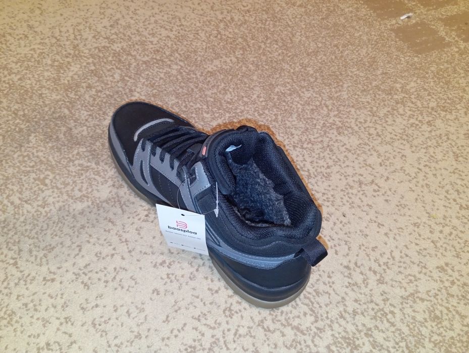 Încălțăminte iarnă mărime 43