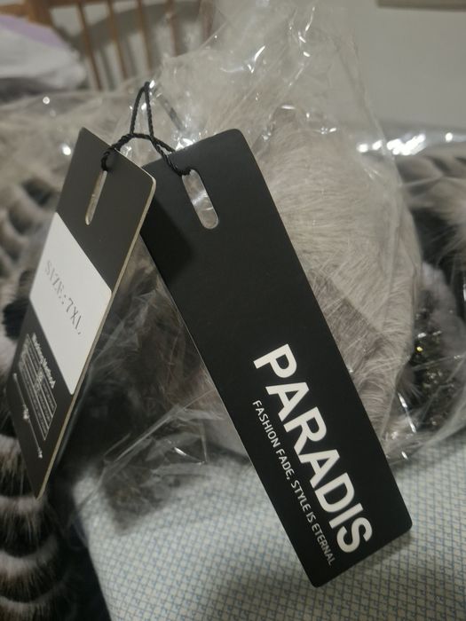 Пальто, новое, отдам дёшево