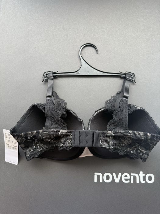 Луксозен сутиен Calvin Klein /70Е/