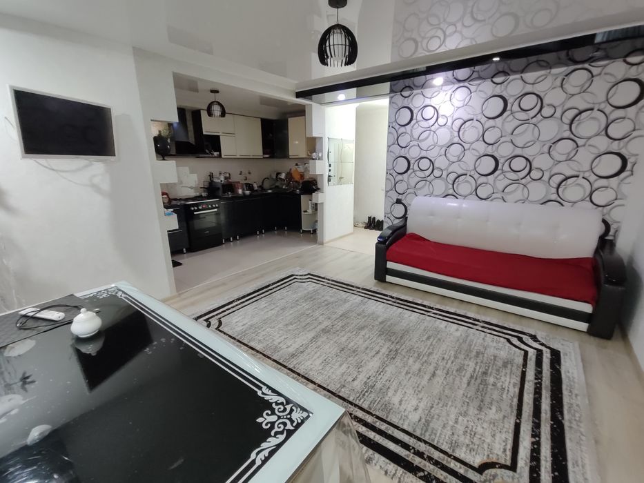 Продается 3-комн (7-51, 6 эт)