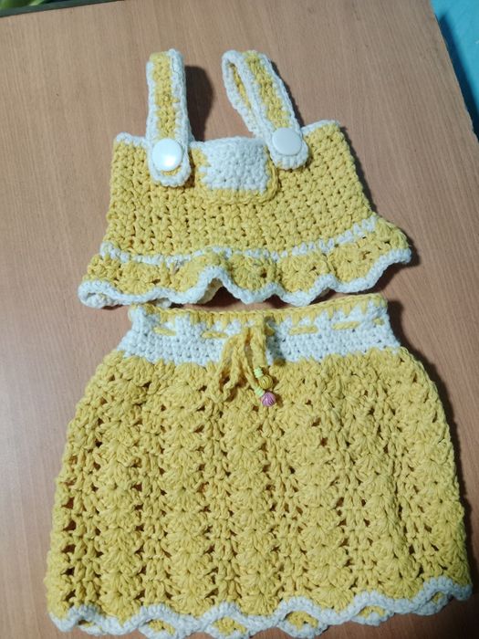 Вязанная децкая одежда