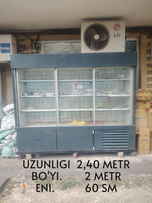 Vetrina xolodilnik  sotiladi