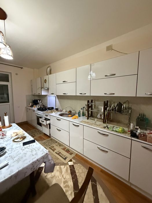 СРОЧНО продается 3х комнатная квартира в центре Нукуса