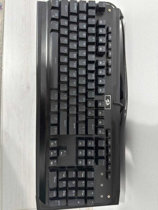 Tastatura mecanica redragon indrah