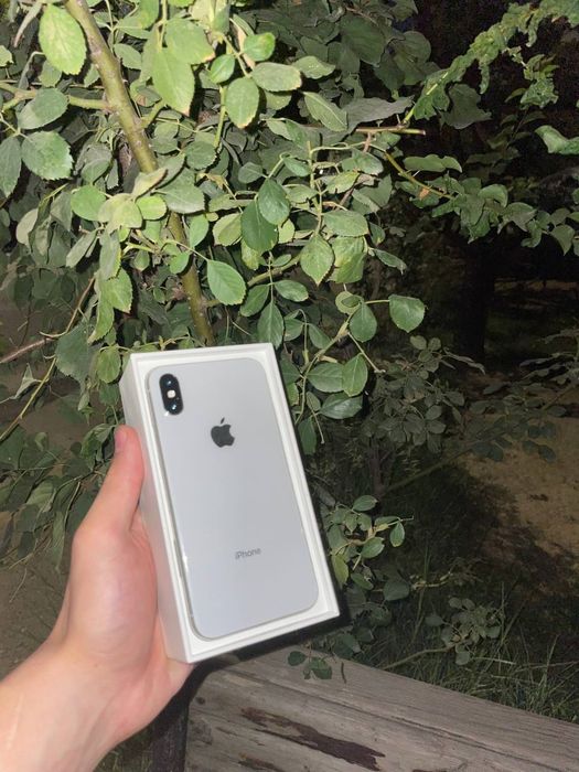 Iphone x sotladi