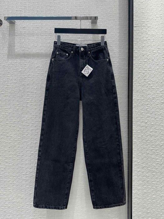 Дънки с бродирано лого